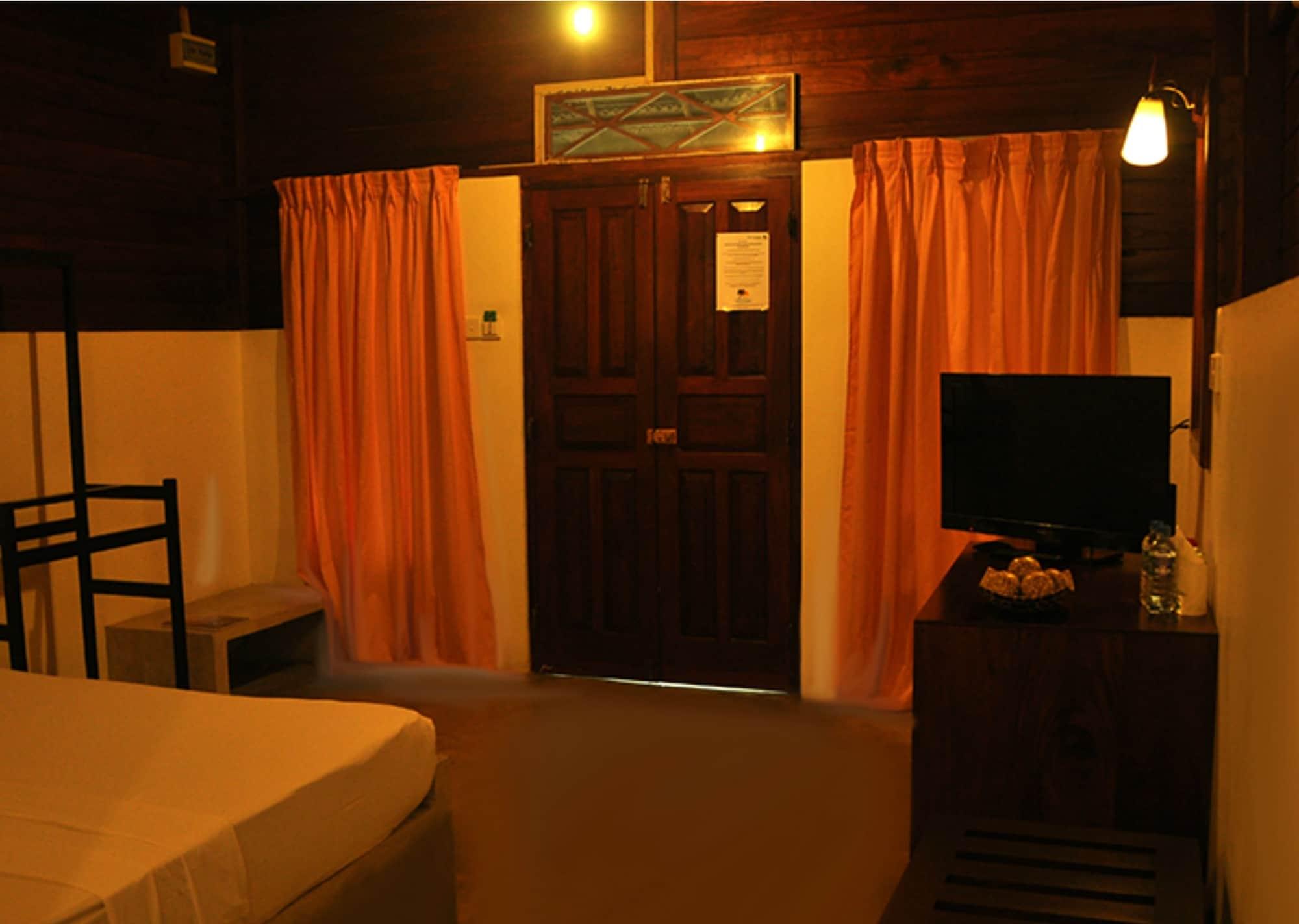 Lagoon Paradise Beach Resort Tangalle Eksteriør billede