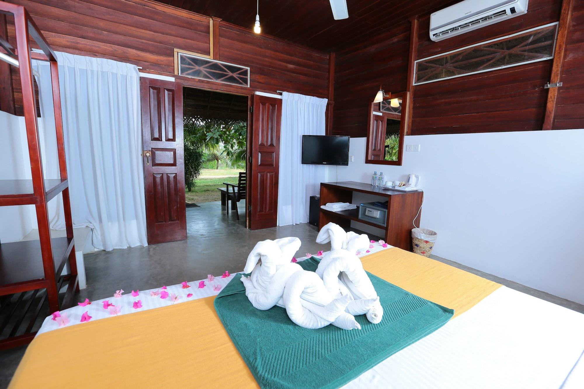 Lagoon Paradise Beach Resort Tangalle Eksteriør billede