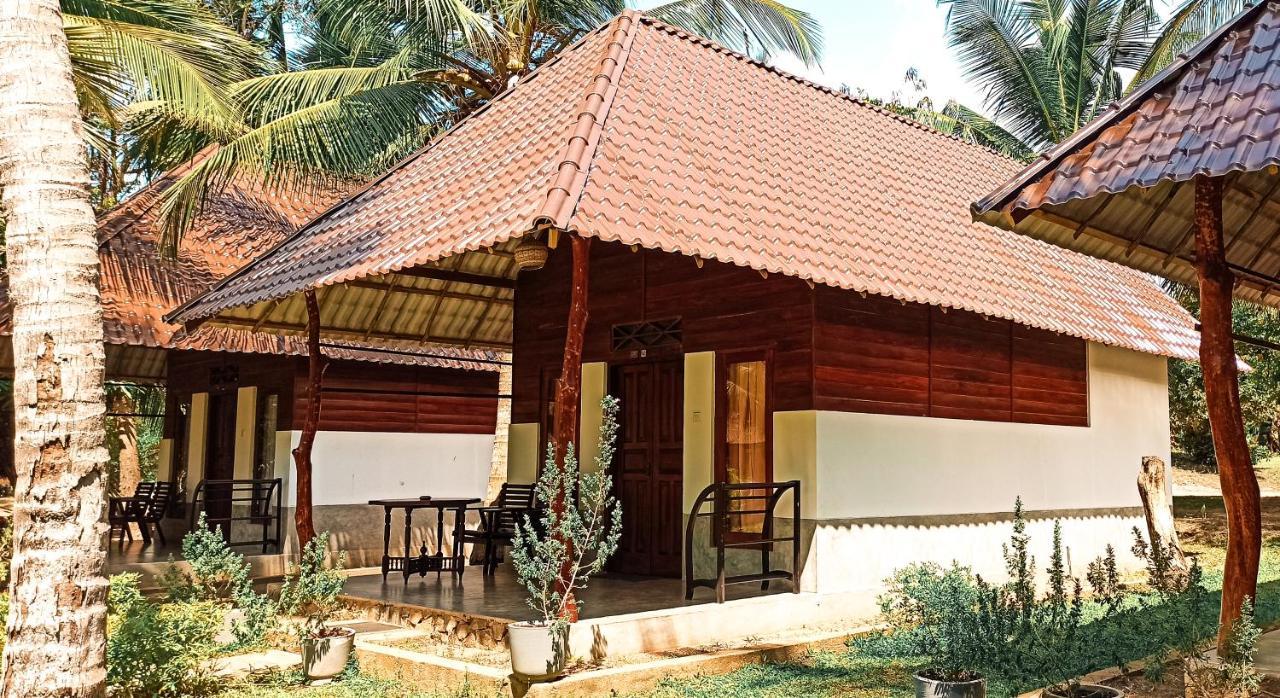 Lagoon Paradise Beach Resort Tangalle Eksteriør billede